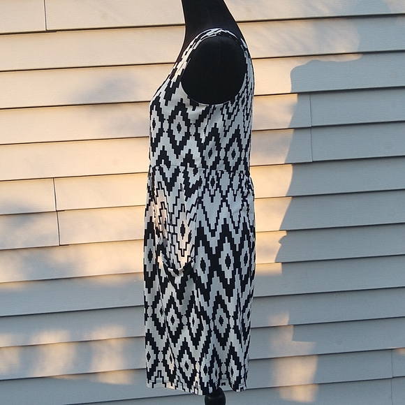 Southwestern Style dress cream and black size Small - Picture 2 of 9